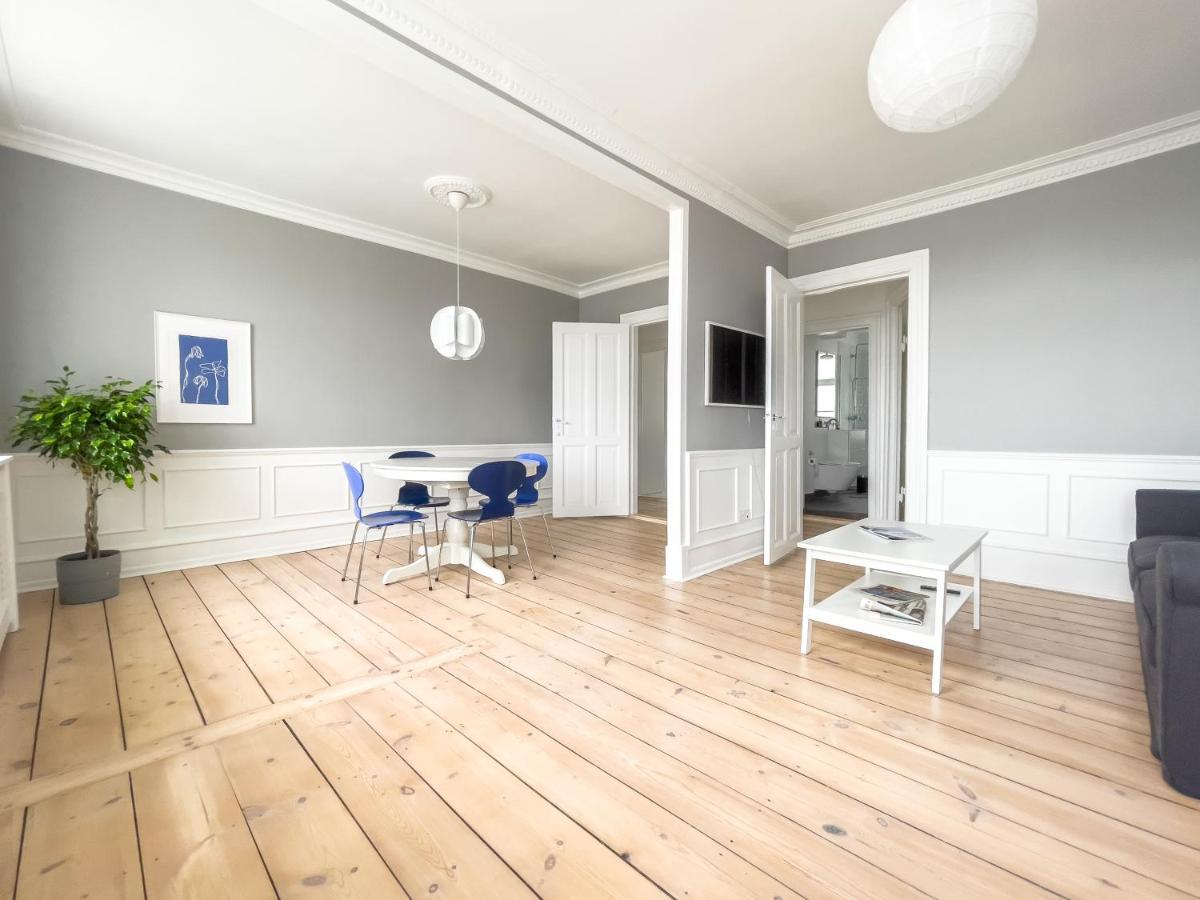 Stylish Classic Danish Design Apartment København Eksteriør bilde