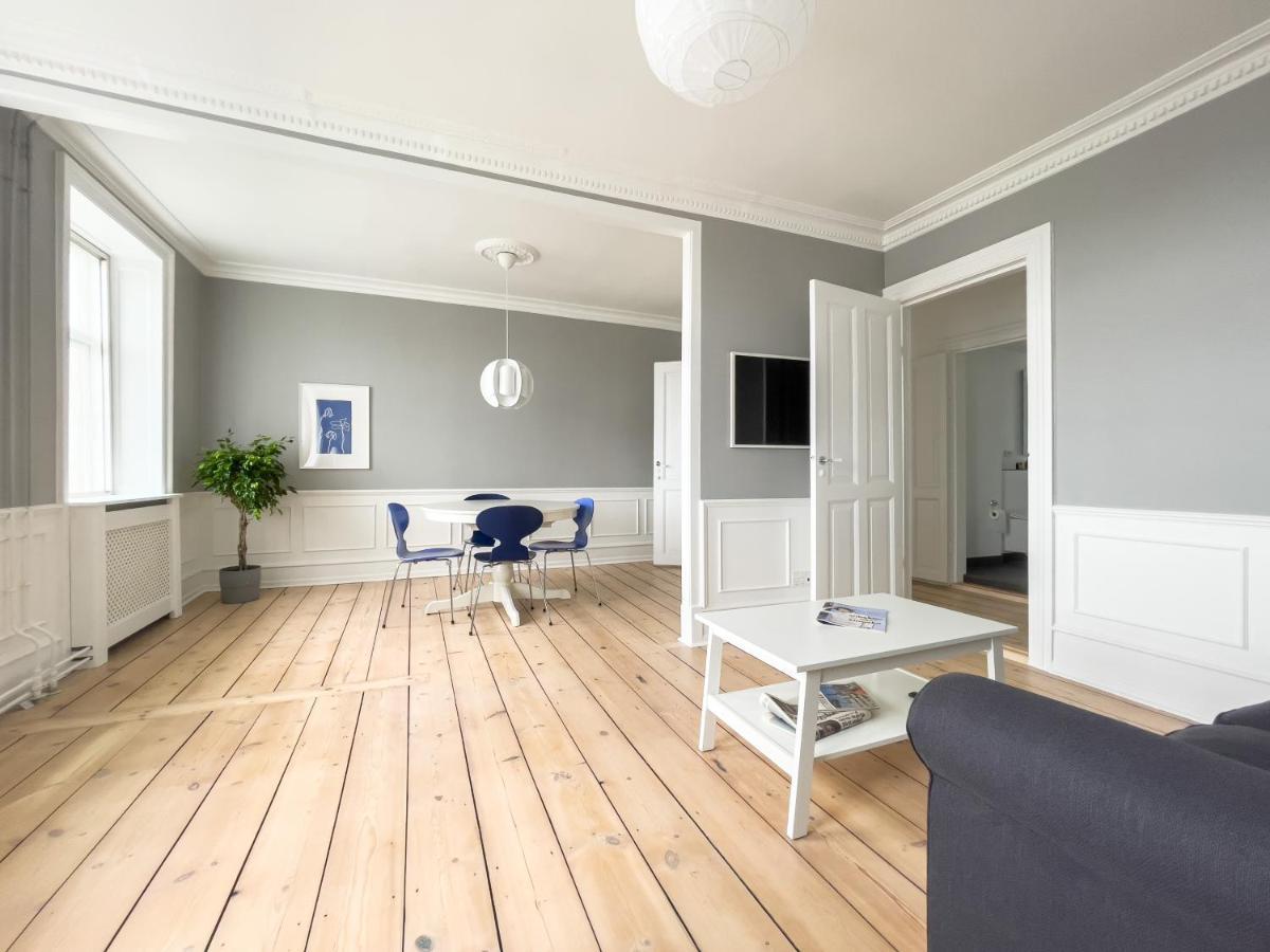Stylish Classic Danish Design Apartment København Eksteriør bilde